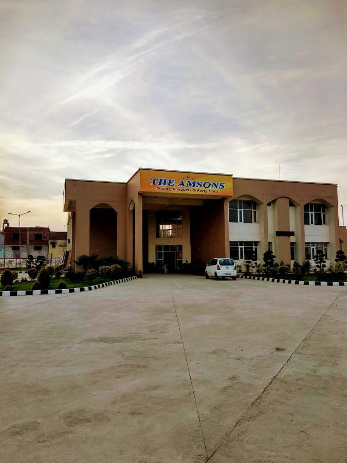 The Amsons Resorts Ludhiana Exterior photo